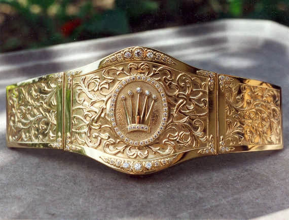 Złota klamra do paska wykonana na zamówienie