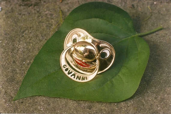 Złoty smoczek dla dziecka