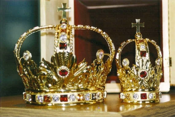 Para koron na figury kościelne